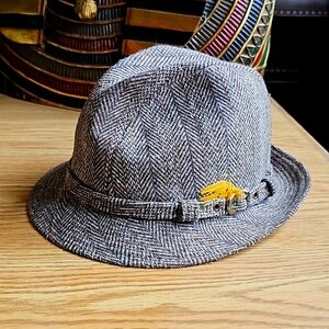 Vintage Stetson Wool Hat Fedora Mens Unisex size 7 Grey Authentic Yellow Feather